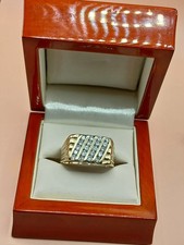 9 carat gold Large gents