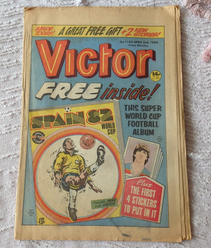 The victor comic - april, 1982