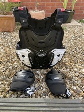Leatt 4.5 Pro Chest Protector - Black