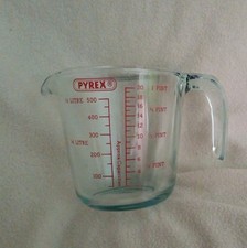 PYREX 1 PINT GLASS MEASURING JUG