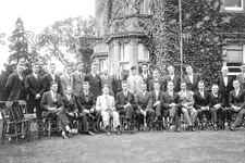 Hyy-60 Group Of Men In Front Of Hall, Rushden, Northamptonshire. Photo