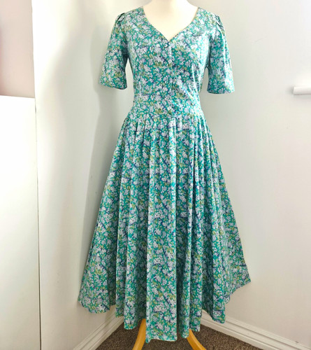 Vintage laura ashley green - laura,