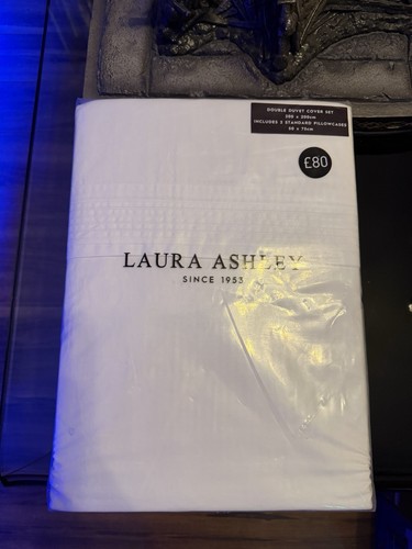 Laura ashley double duvet - double,