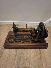Singer Sewing Machine 1913 Antique