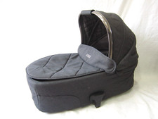 Mamas & Papas Carrycot Flip XT3 / Ocarro ONYX Grey