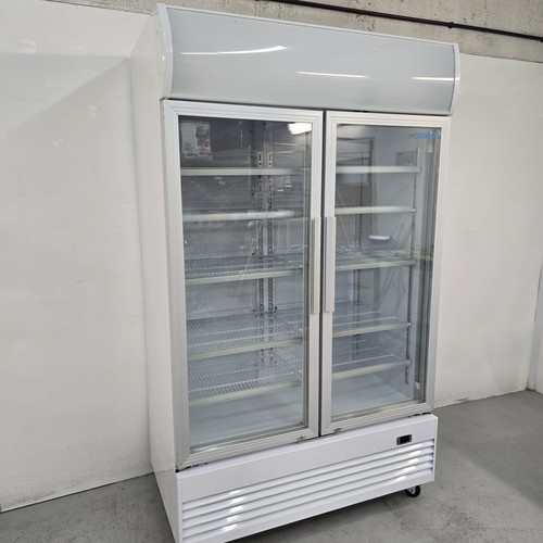 Upright display cooler - upright,