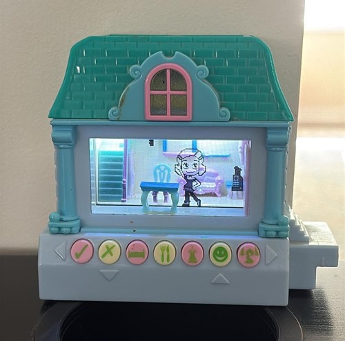 2005 pixel chix blue - pixel,