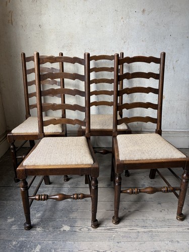 Set ladder back chairs - of,