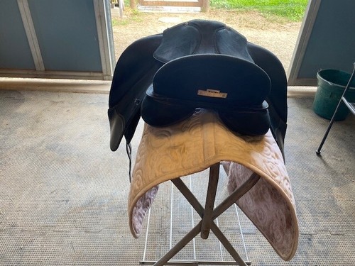 Wintec dressage saddle - saddle, 18