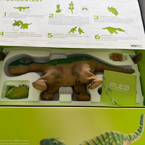 Pleo ugobe dinosaur robot - ugobe,
