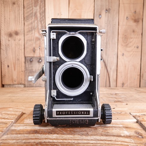 Mamiya c33 medium format - medium, tlr
