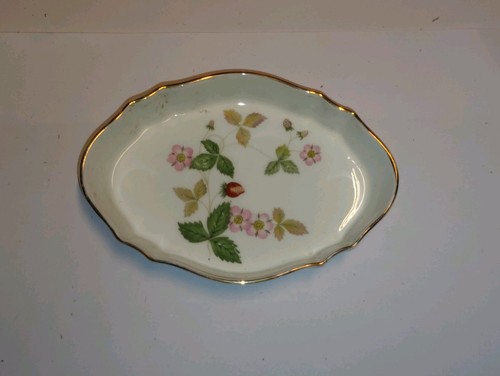 Wedgwood wild strawberry bone - wedgwood,