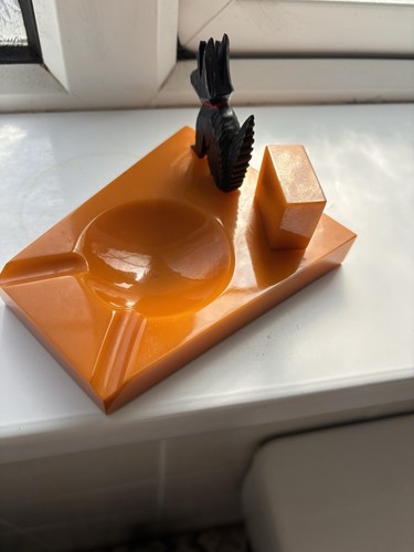 Amber bakelite ashtray art - bakelite,