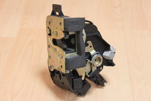 Door lock latch - /,
