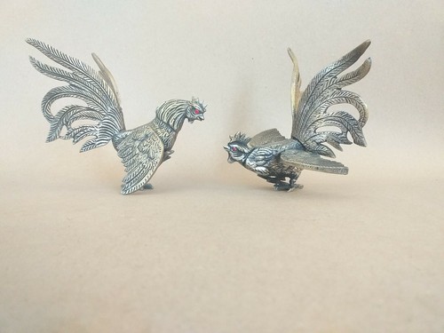Vintage brass fighting cocks - ,