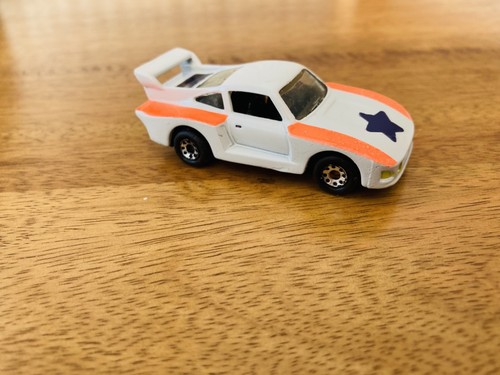 Matchbox racing porsche - matchbox,