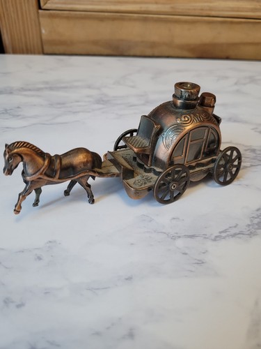 Horse carriage vintage - horse, table