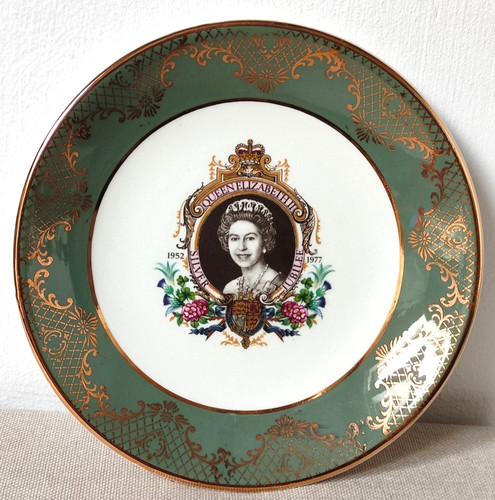Queen elizabeth silver - queen,