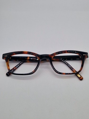 Specsavers calligrapher - specsavers,