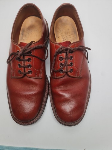 Dapper dresser alert vintage - ,