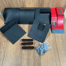 Finger Skateboard Ramp Set