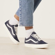 Vans Old Skool trainers in