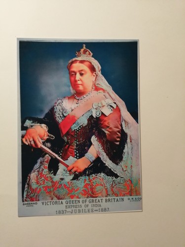 Queen victoria collectable - queen,