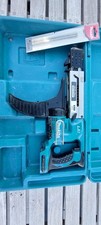 Makita BFR550 RFE3 18V Auto Feed Cordless Screwdriver - Blue