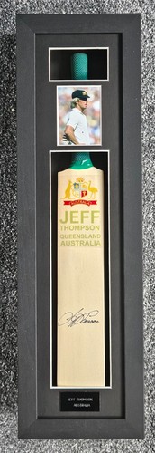 Jeff thompson signed australai - thompson,