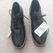PAVERS BROGUES SIZE EURO 39/