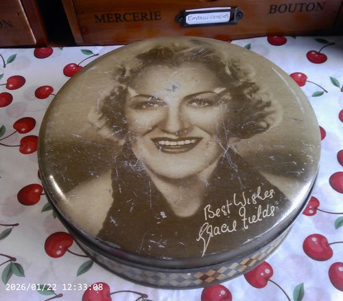 Vintage gracie fields movie - fields,