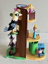 Ben And Holly’s Little Kingdom Woodpecker Elf Tree House Playset & 5 Figures