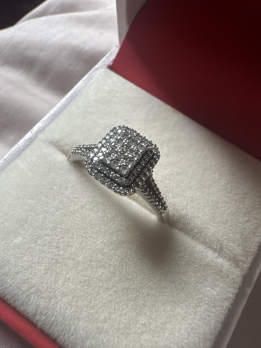 White gold diamond - white,