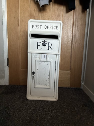 Ivory weddings post - post, box