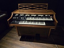 1972 Hammond Organ Great