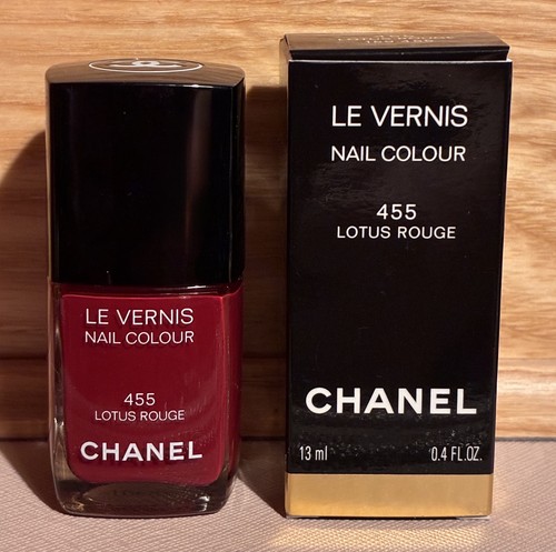 New rare chanel - le, nail