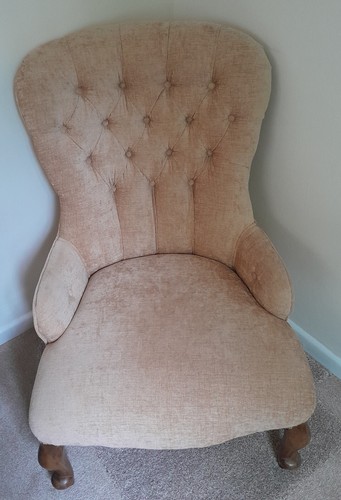 Cream button back chair - back,