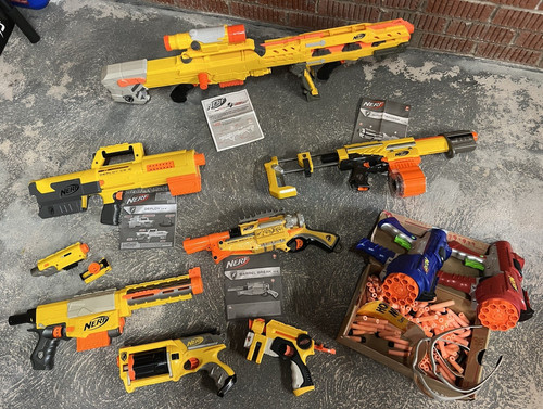 Nerf strike blaster bundle - blaster,
