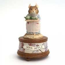Brambly hedge musical figure - brambly,