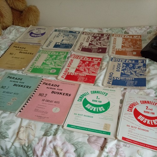 Pocket book for buskers piano - book,