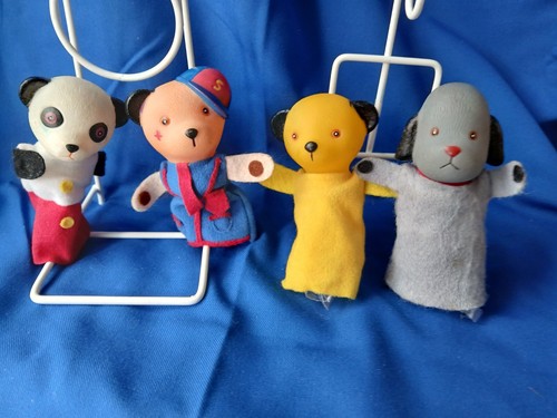 Sooty and company finger - and,