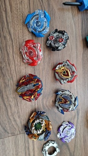Beyblade burst bundle 8 - beyblade,