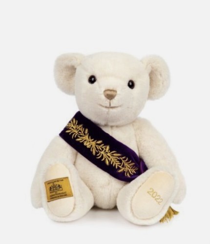 Queen platinum jubilee - platinum,