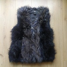 H&M faux Sleeveless Fur Gilet