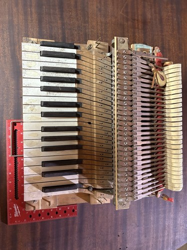 Working antique baby grand - working,