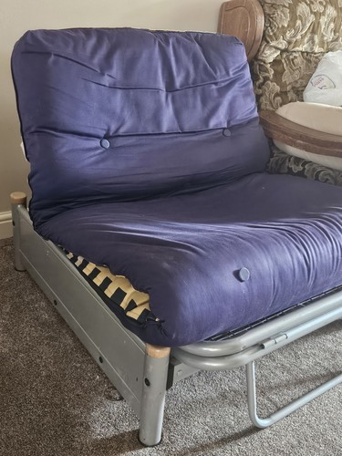Old small single futon - old,