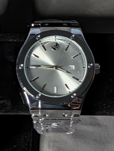 Silver round wristwatch - silver,