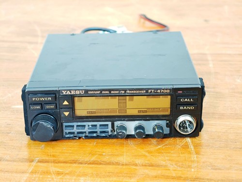 Yaesu 4700 vhf uhf dual - yaesu,