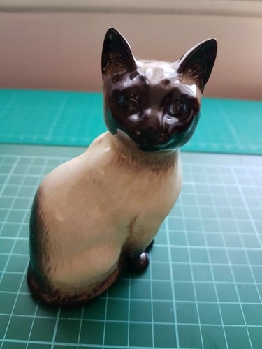 Beswick siamese cat - cat, ornament