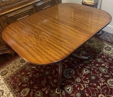 Beautiful Mahogany Extending